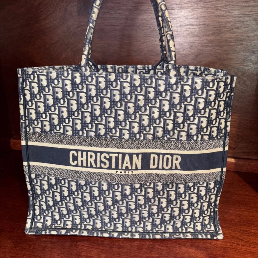 Christian Dior Large Book Tote - Picture 7 of 14